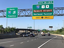 New Jersey Turnpike (I-95) southbound approaching the I-78/US 1–9 interchange in Newark