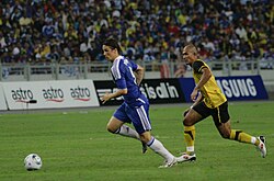 Torres playing for Chelsea in 2011