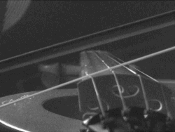 The Helmholtz corner traveling back and forth along the string[28]