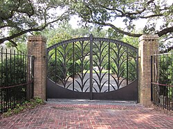 Gate by Enrique Alferez, formerly the main entrance to the Botanical Garden