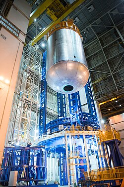 Welding of the SLS liquid oxygen tank in the South Vertical Assembly Building