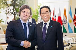 Milei with Japanese Prime Minister Fumio Kishida at the 50th G7 summit on 14 June 2024
