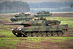 Leopard 2 tanks