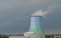 "Camouflaged" natural draft wet cooling tower