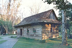 Old Polish house at João Paulo II park ("Pope John Paul II Park")