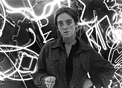 Minujín inside La Menesunda, a 1965 exhibition.