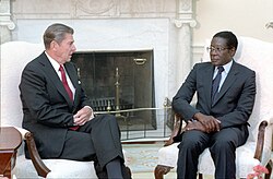 Mugabe with US president Ronald Reagan in 1983