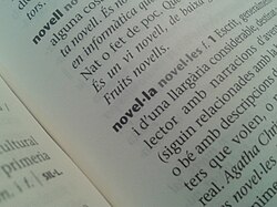 The word noveŀla ("novel") in a dictionary. The geminated L (ŀl) is a distinctive character used in Catalan.