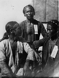 Photograph of Atayal men in 1900
