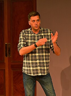 Lee in 2015