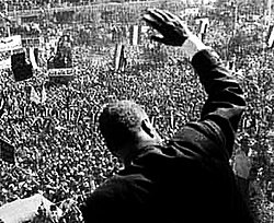 Nasser addressing the people of Damascus, 1960