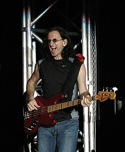 Lee performing in 2004