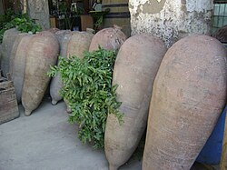 Colonial era amphorae called pisko in Cañete Valley, Peru