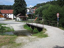 A ford next to a bridge that can only support 1.5 tonnes in Aufseß, Germany