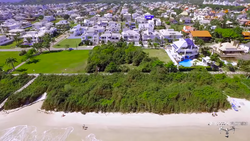 Luxury houses in Jurerê Internacional.