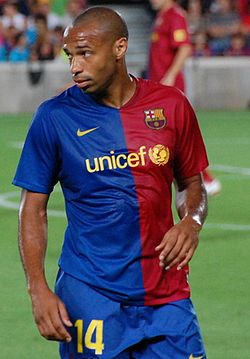 Henry playing for Barcelona in 2008