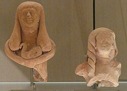 Female figurines from Tyre (c. 1000–550 BC). National Museum of Beirut.