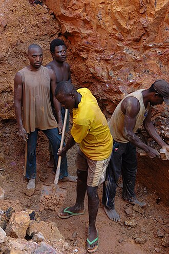 Artisanal wolframite mining in Kailo Territory, DRC
