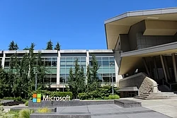 Building 92, home to the Microsoft Visitor Center