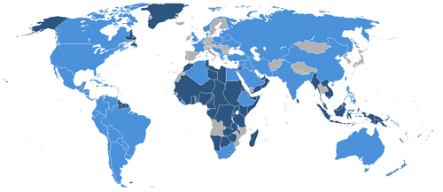 The world in 1945, after World War II. In light blue, the founding members of the United Nations. In dark blue, protectorates and territories of the founding members.