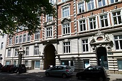 Historicist Palmaille, Altona. Nearly 25,000 buildings in Hamburg are from those Gründerzeit times.