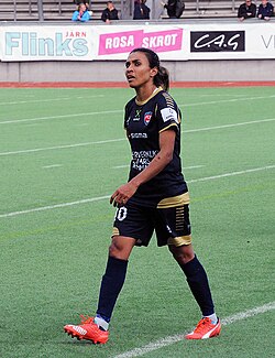 Marta playing for Rosengård in 2015