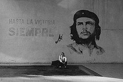 Portrait of Che Guevara, with quote, in Santa Clara, Cuba. Quote translates as: "Until victory, always".