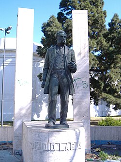 Monument dedicated to Ovidio Lagos in Rosario