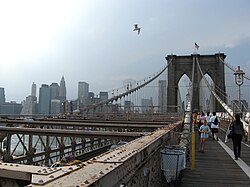 The Brooklyn Bridge connects Manhattan and Brooklyn.