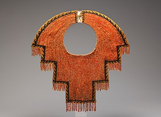 Chimú collar, twelfth-fourteenth century, made of Spondylus beads, stone beads, and cotton –Metropolitan Museum of Art