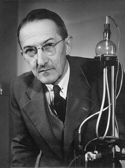 Chemist Jaroslav Heyrovský, Nobel Prize winner