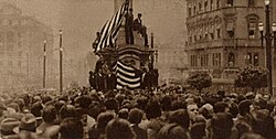 Demonstration in Patriarca Square shortly before the Constitutionalist Revolution of 1932