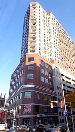 New Brunswick, nicknamed the Hub city and the Healthcare City, is a focus city for academia, healthcare, and culture in New Jersey, and has many high-rise buildings.