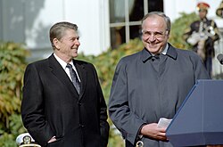 Helmut Kohl with U.S. President Ronald Reagan, symbolizing the CDU's dominance in post-war German politics