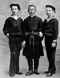 Turgan Berdike-úlu, first Kyrgyz traveler to Europe - 1906