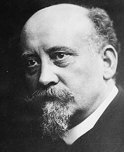 Philipp Scheidemann. He and Friedrich Ebert were the strongest voices for the SPD on the Council of the People's Deputies.