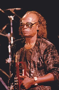 Davis performing in Strasbourg, 1987