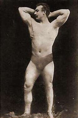 Launceston Elliot, winner of the one-armed weightlifting event, was popular with the Greek audience, who found him very handsome