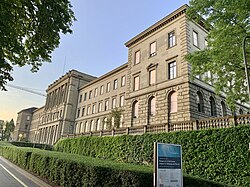 View onto the main building from the Polyterrasse