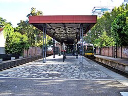 Maipú station platforms in Olivos, Buenos Aires