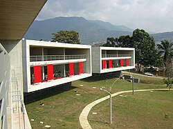 León de Greiff Library
