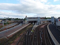 The station platforms are numbered 7 to 1, looking left to right