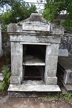 Open vaults on a tomb at Lafayette Cemetery No. 1. The caveau at the bottom of the tomb is visible.