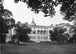 Palais Schaumburg