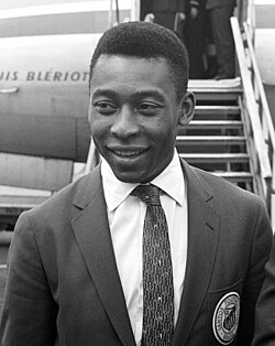 Pelé with Santos in October 1962. By this time, he was ranked as the best football player in the world.[29]