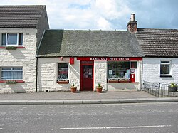 Bankfoot Post Office was on the village's Main Street. It closed in 2008, with its services moved inside a nearby convenience store.[3] As of 2017, this building is now occupied by an architect's office