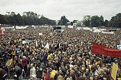 Protest in Bonn against the nuclear arms race between the US/NATO and the Warsaw Pact, 1981