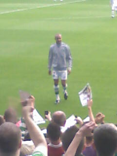 Larsson before a testimonial match for John Kennedy in 2011