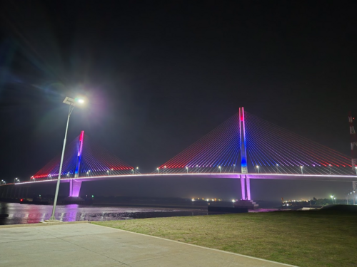 Héroes del Chaco Bridge over the Paraguay River, which connects Asunción with Nueva Asunción