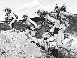Chinese troops advancing near Wanjialing
